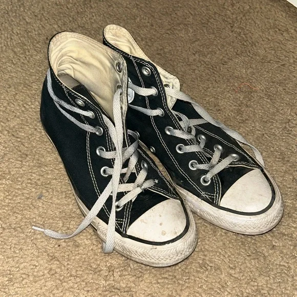 Stinky worn-in, daily sneakers